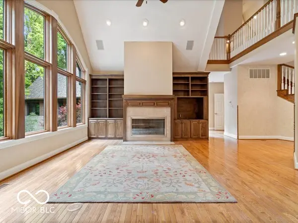 812 Woodcrest WAY, Anderson, IN 46012