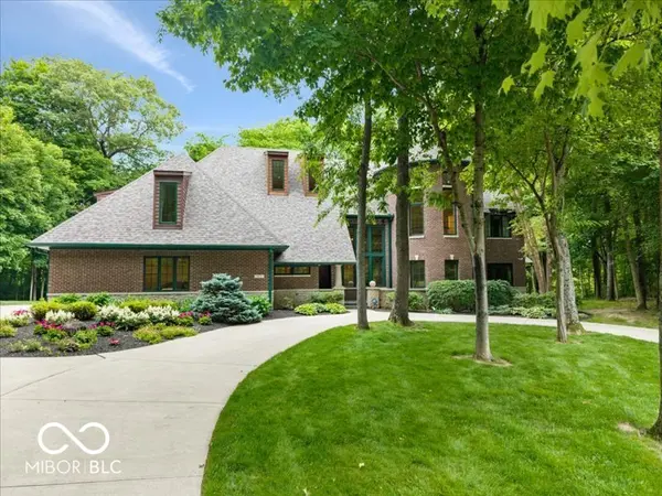 812 Woodcrest WAY, Anderson, IN 46012