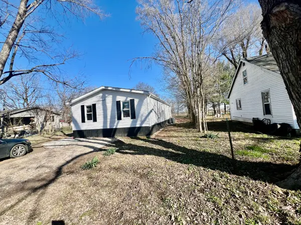 448 Dawson ST, Columbus, IN 47201