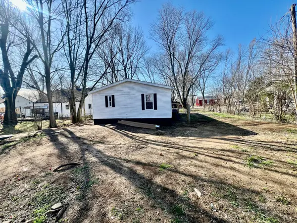 448 Dawson ST, Columbus, IN 47201