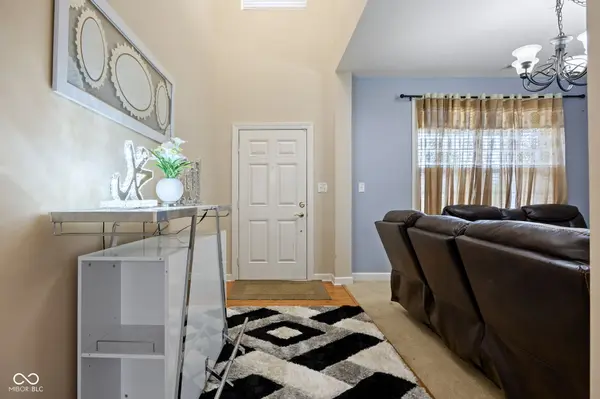 5836 Monticello Square LN, Indianapolis, IN 46234