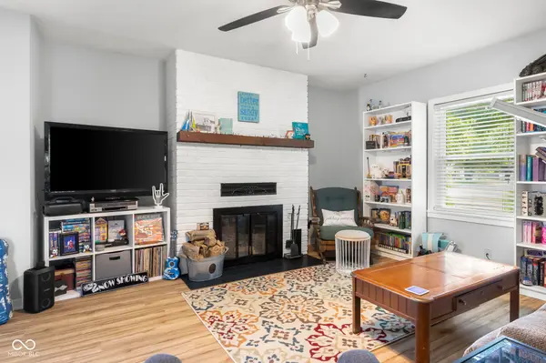 2411 Ohio AVE, Columbus, IN 47201