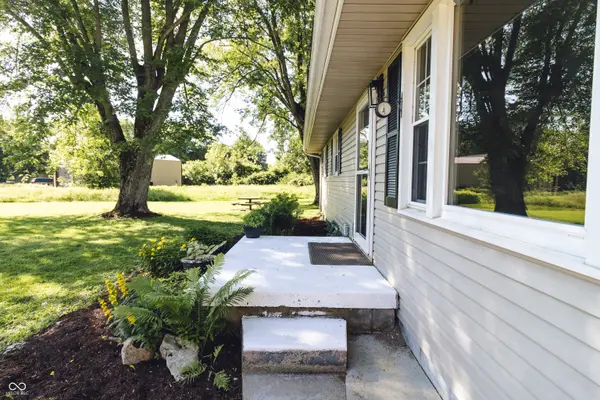 5880 Mason CT, Martinsville, IN 46151