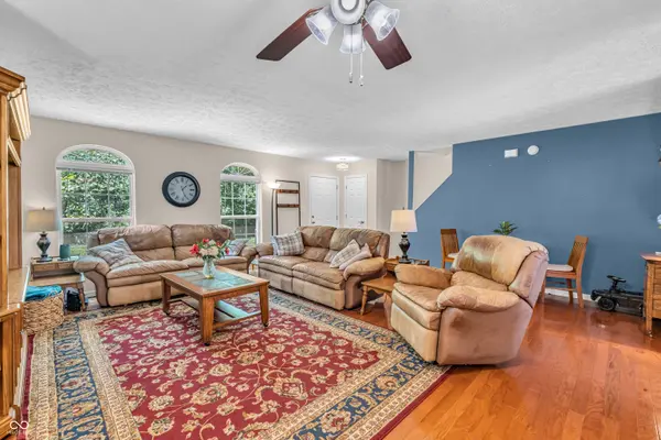 3076 Armory DR, Indianapolis, IN 46208