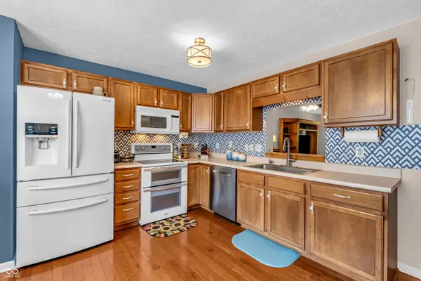 3076 Armory DR, Indianapolis, IN 46208