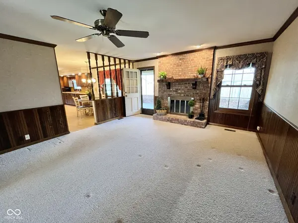 305 Jodi DR, Brownstown, IN 47220