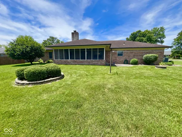 305 Jodi DR, Brownstown, IN 47220
