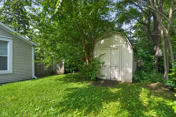 14 Wood ST, Greenfield, IN 46140