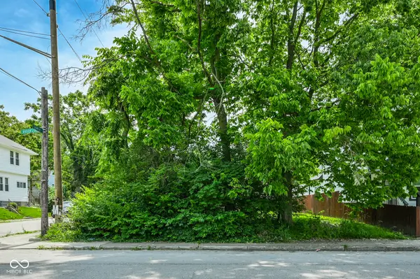 1520 Samoa ST, Indianapolis, IN 46201