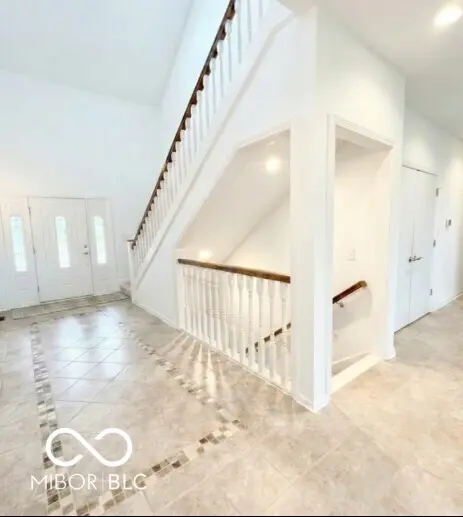 1761 Walnut TRCE, Greenfield, IN 46140