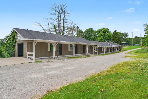 1958 State Road 135 N, Nashville, IN 47448