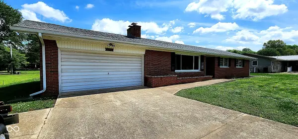 2394 S Sunset DR, Connersville, IN 47331