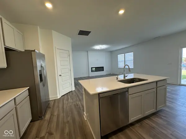 5730 Fire Opal WAY, Indianapolis, IN 46239
