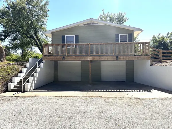 1742 E Range Line RD, Greencastle, IN 46135