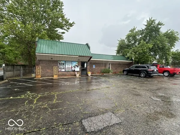 730 Fry RD, Greenwood, IN 46142