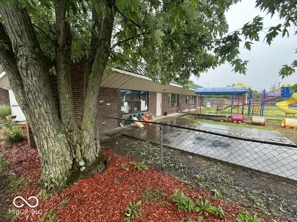 730 Fry RD, Greenwood, IN 46142
