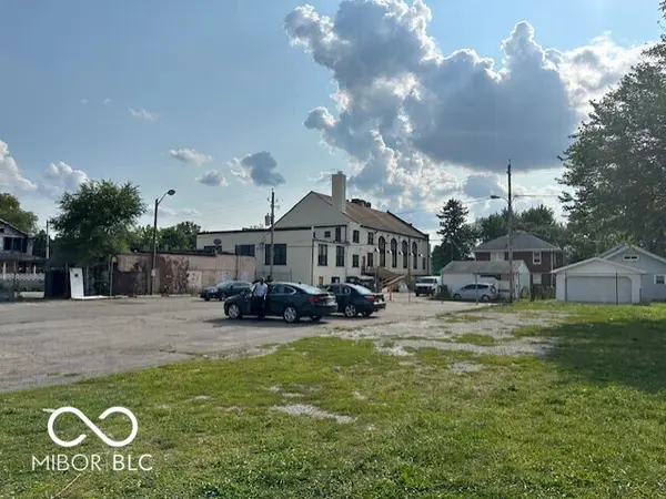 301 N Grant AVE, Indianapolis, IN 46201