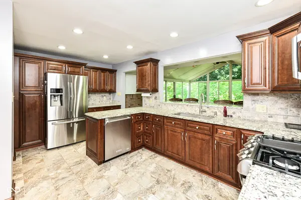7011 Wildridge DR, Indianapolis, IN 46256