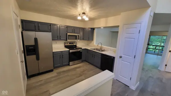 11539 Hidden Bay, Indianapolis, IN 46236