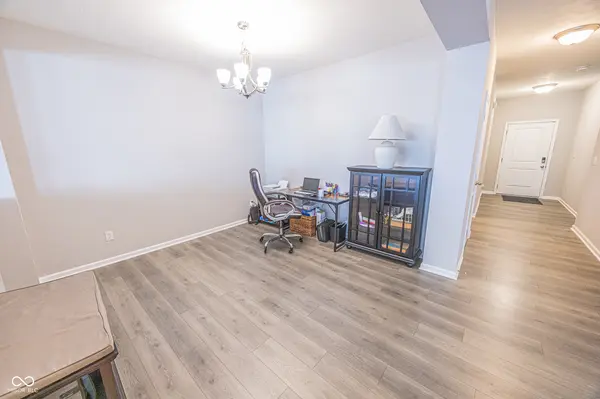8822 Rowling WAY, Indianapolis, IN 46239