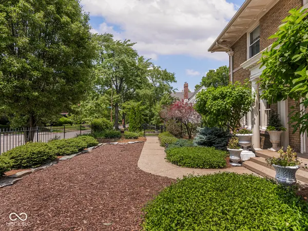 3699 N Delaware ST, Indianapolis, IN 46205