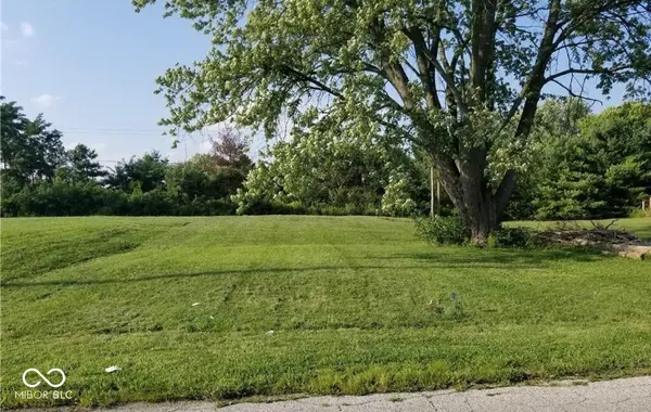 512 Pleasant Run DR, Greenwood, IN 46142