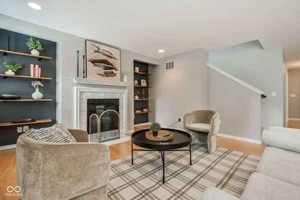 8189 Admirals Landing PL, Indianapolis, IN 46236