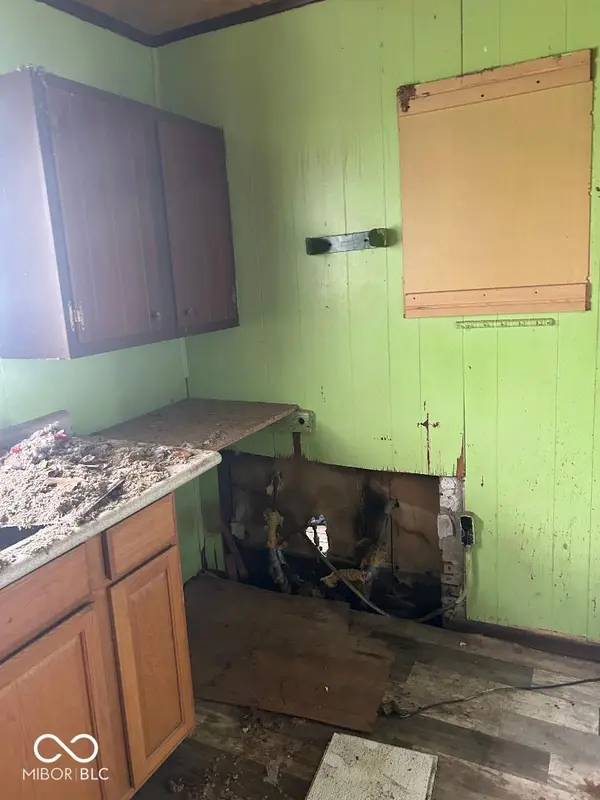 542 S Wall, Winchester, IN 47394