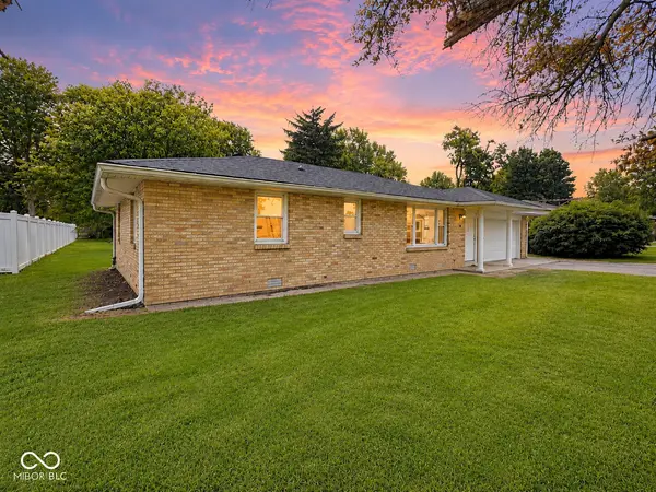 8 S Scatterfield RD, Anderson, IN 46012