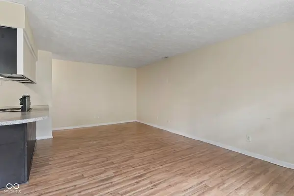 6627 Muirfield WAY, Indianapolis, IN 46237