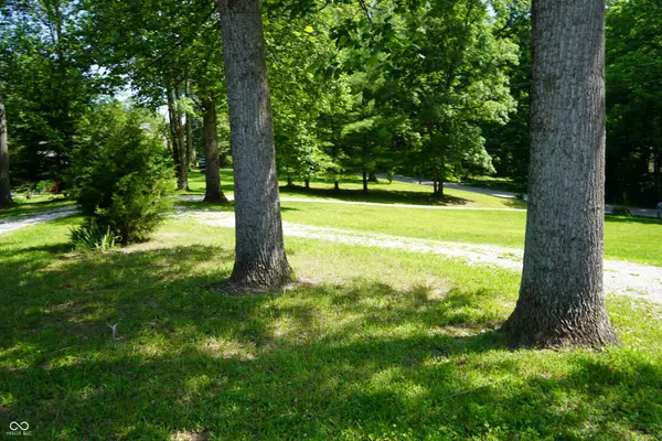 785 Deer Run, Orleans, IN 47452