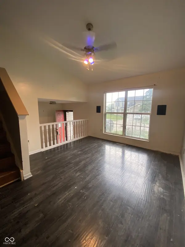 4817 Shadow Pointe DR, Indianapolis, IN 46254