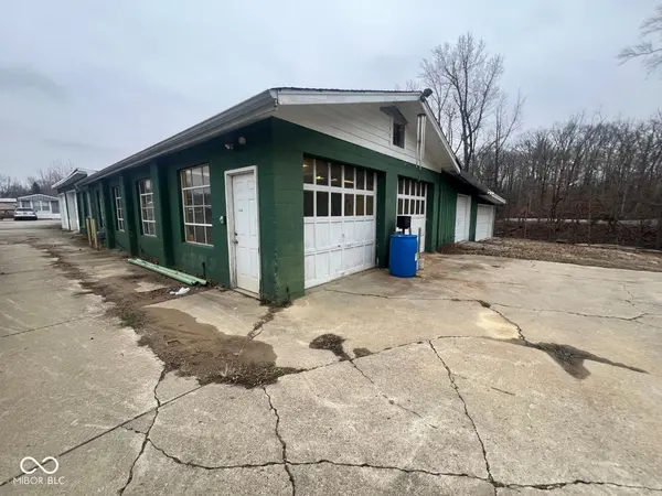 1121 State Road 46 W, Batesville, IN 47006
