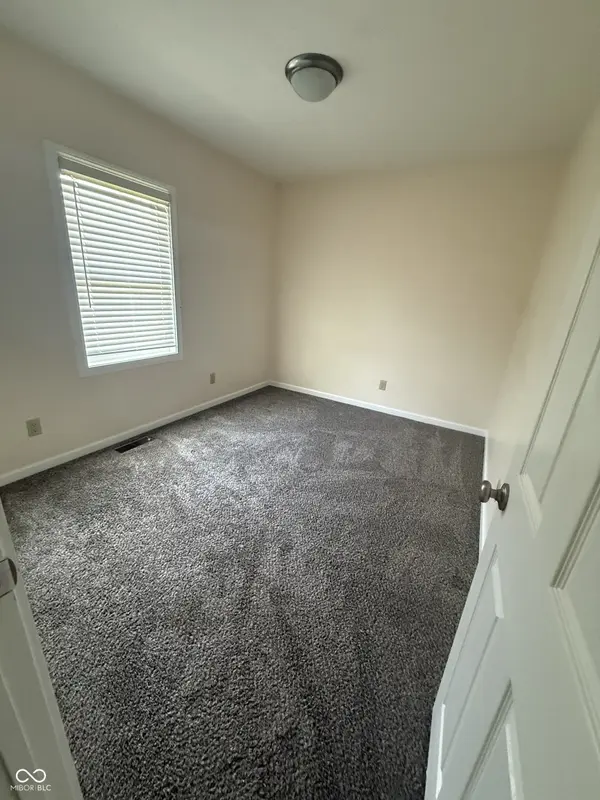 1102 Myrtle AVE, Frankfort, IN 46041