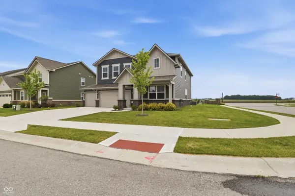 6778 Sugar Creek LN, Whitestown, IN 46075