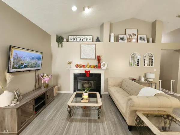 5447 Spring Creek CIR, Indianapolis, IN 46254