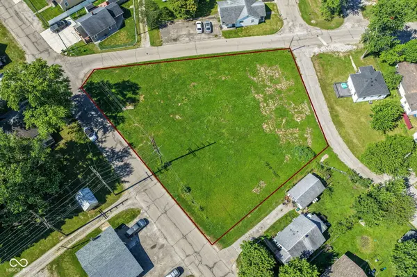102 Oak ST, Columbus, IN 47201