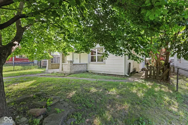 225 S 2nd AVE, Beech Grove, IN 46107