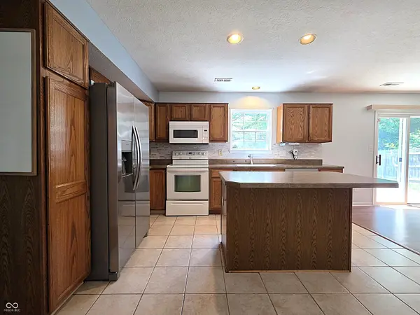 820 Trail Ridge CT, Mooresville, IN 46158