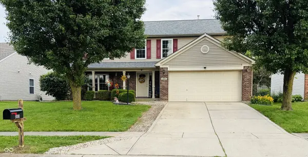3859 Chancellor DR, Greenwood, IN 46143