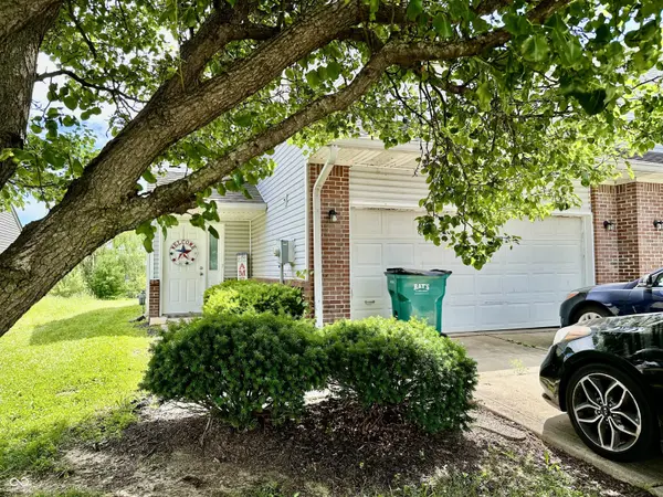 1113 Cobra DR, Franklin, IN 46131