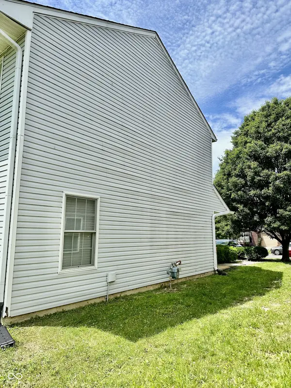 1113 Cobra DR, Franklin, IN 46131