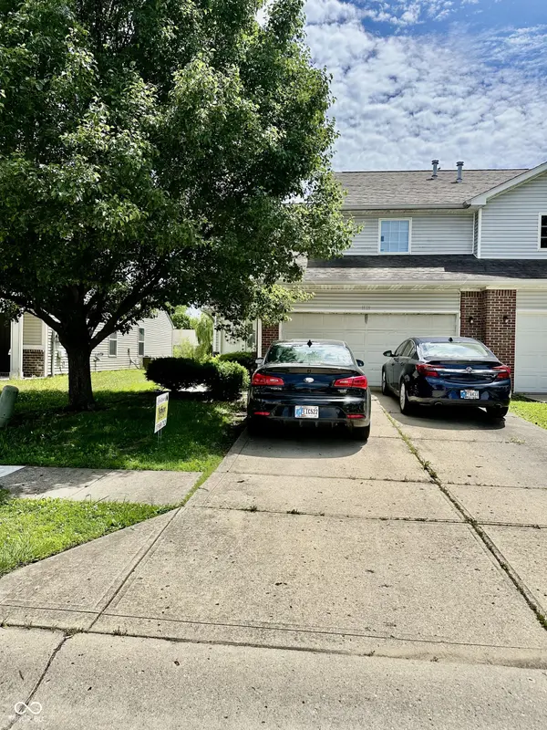 1113 Cobra DR, Franklin, IN 46131