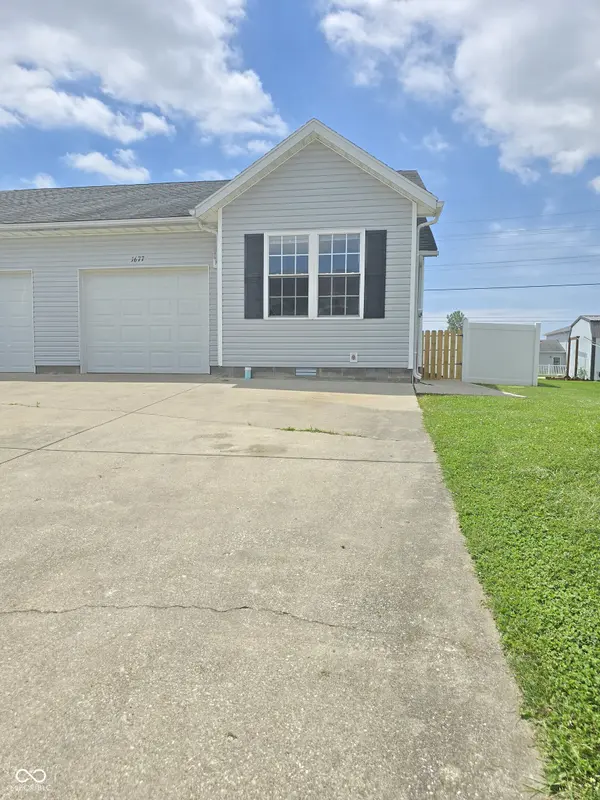 1677 W Kole DR, Greensburg, IN 47240