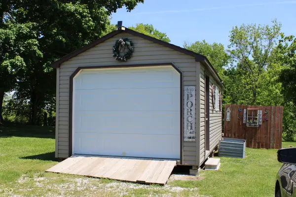 13517 N County Road 275 W, Roachdale, IN 46172