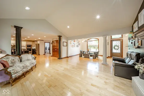 10 Stratford WAY, Danville, IN 46122
