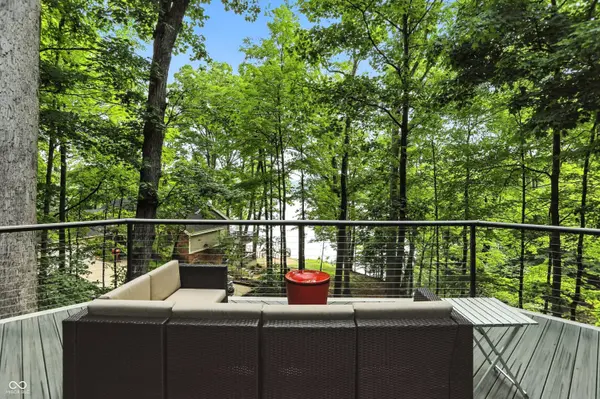 7899 S Timber Cliff LN, Trafalgar, IN 46181