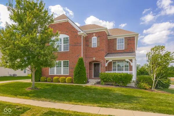 6972 Pinnacle DR, Columbus, IN 47201