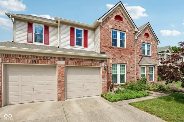 9654 Avenel CT, Carmel, IN 46032