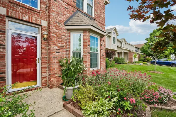 9654 Avenel CT, Carmel, IN 46032